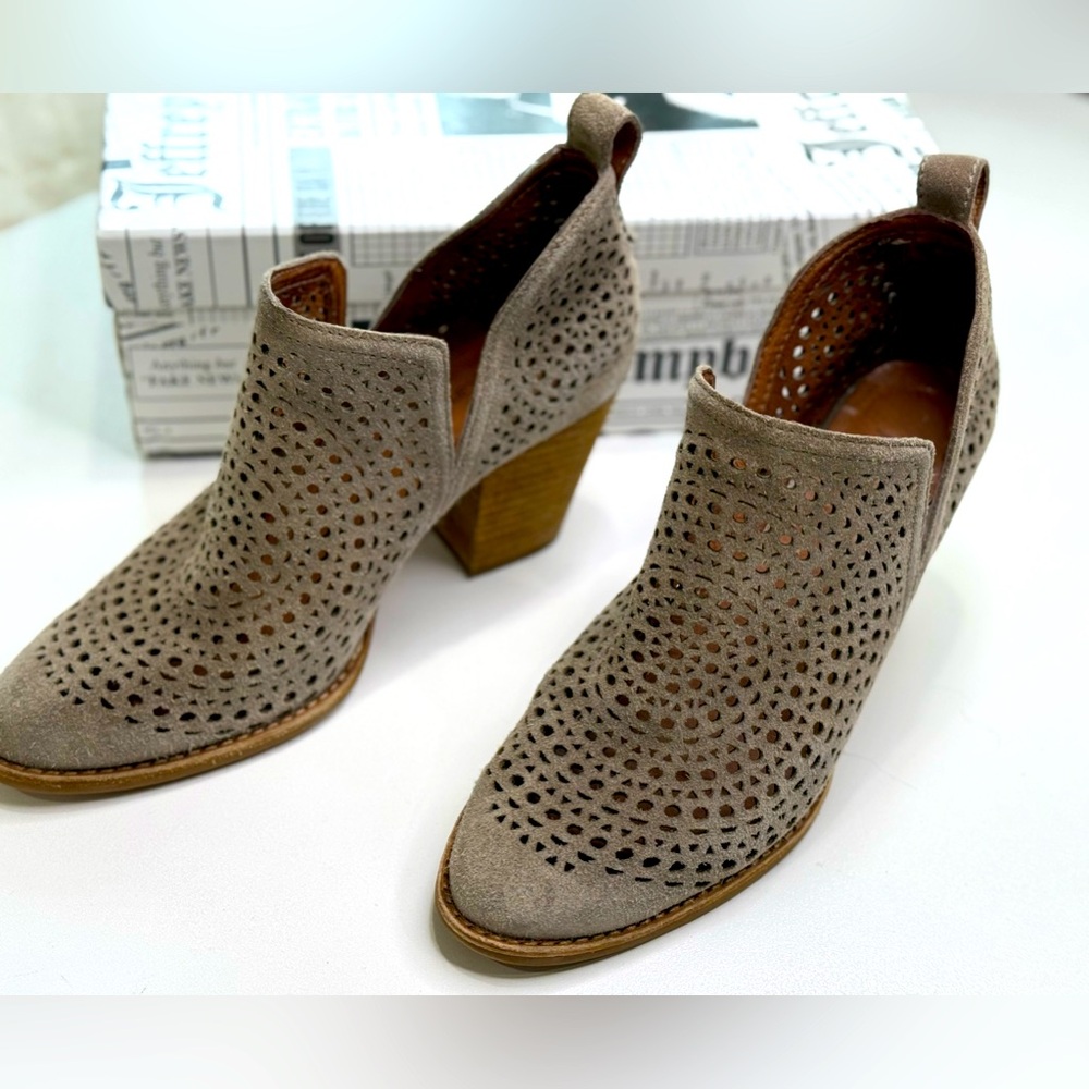 Jeffrey Campbell Suede Rosalee-C Booties